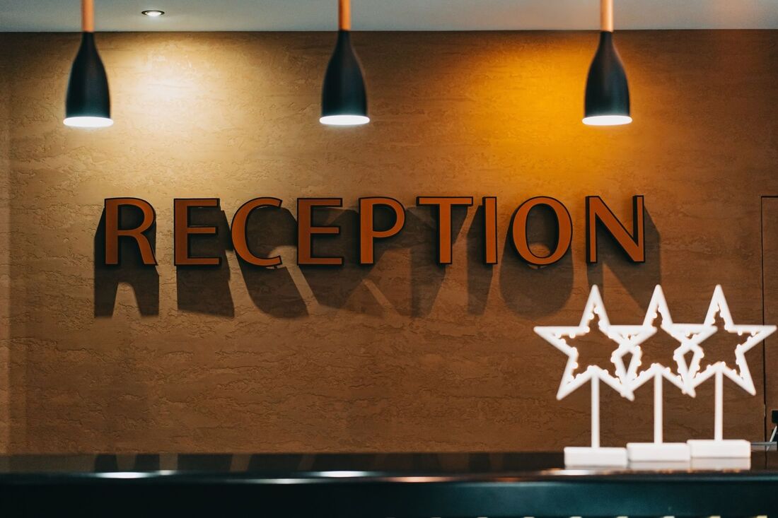 Hotels SEO in Vancouver AI search and metasearch